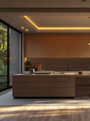 Wandpaneel in Holzoptik, Walnuss, verwendet als Verkleidung einer Kücheninsel