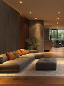 Wandpaneel in Holzoptik, Wenge, montiert in modernem Wohnzimmer hinter einer Couch