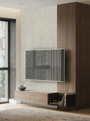 Wandpaneel in Steinoptik, Beton Creme, installiert hinter Fernseher